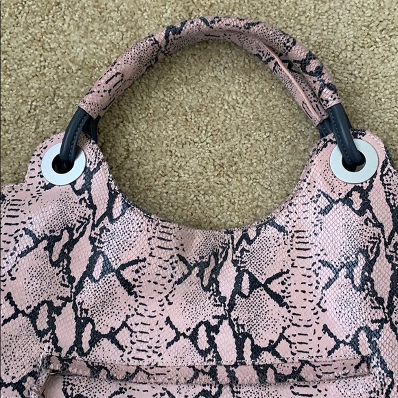 6126 Lindsay Lohan TEMPEST Python Print Tote - Picture 4 of 8